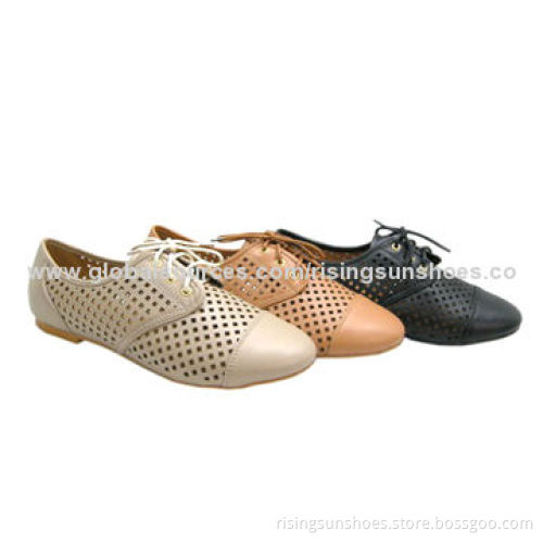 Athletic Shoe with Lace-up Design, Various Colors and Sizes, Customized Designs and Logos Welcomed